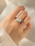 NATURAL DIAMOND FLOWER RING