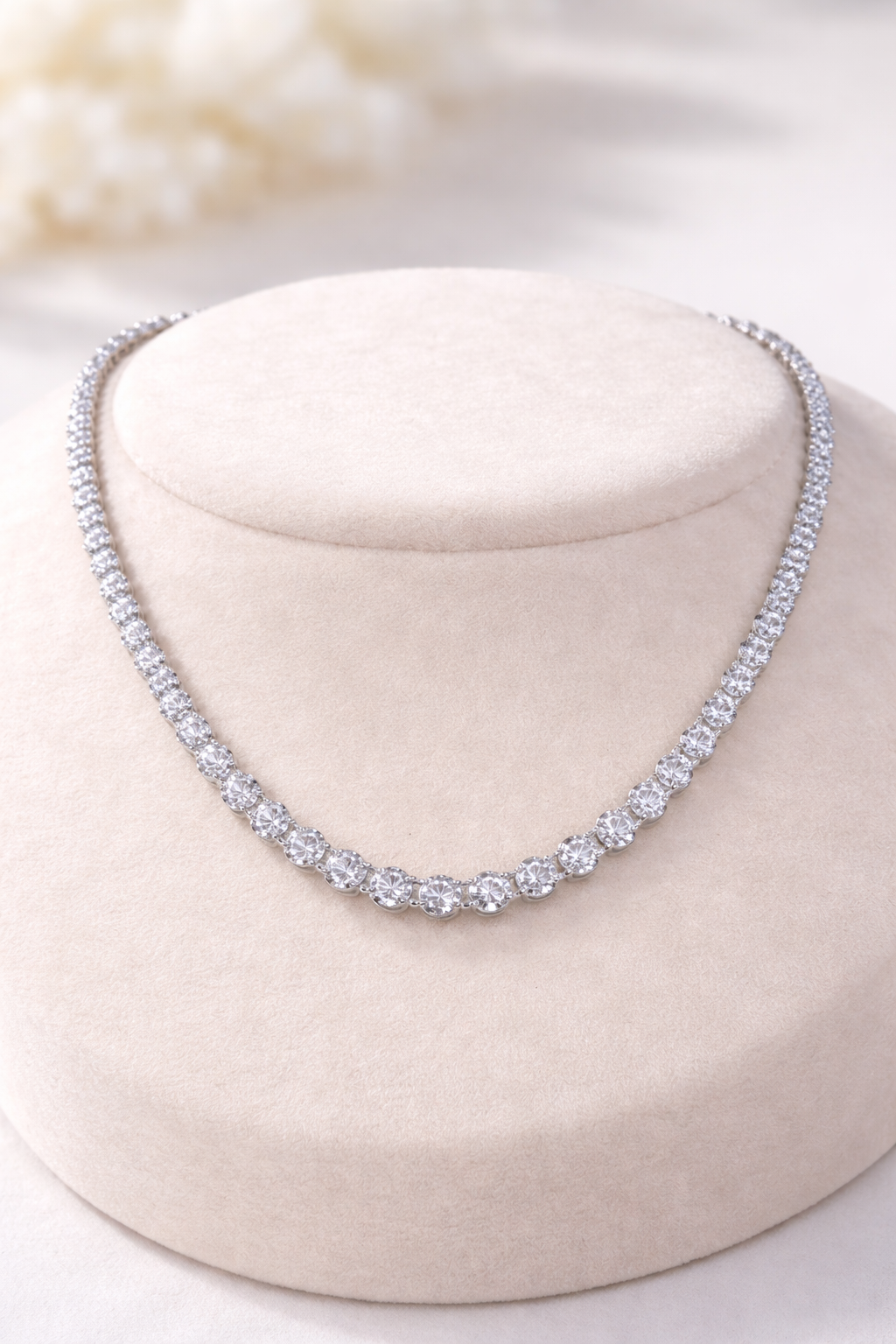 Graduated Diamond Tennis Necklace (18K White Gold)